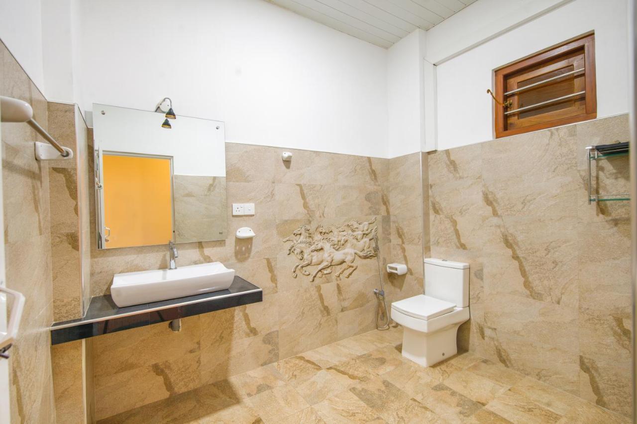 Mimoza Mirissa Bed & Breakfast ภายนอก รูปภาพ