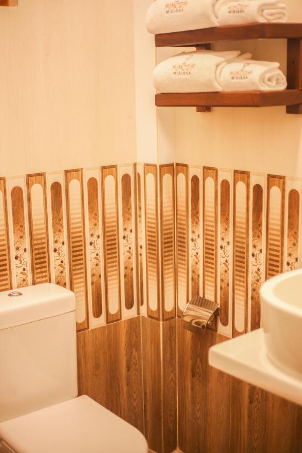 Mimoza Mirissa Bed & Breakfast ภายนอก รูปภาพ