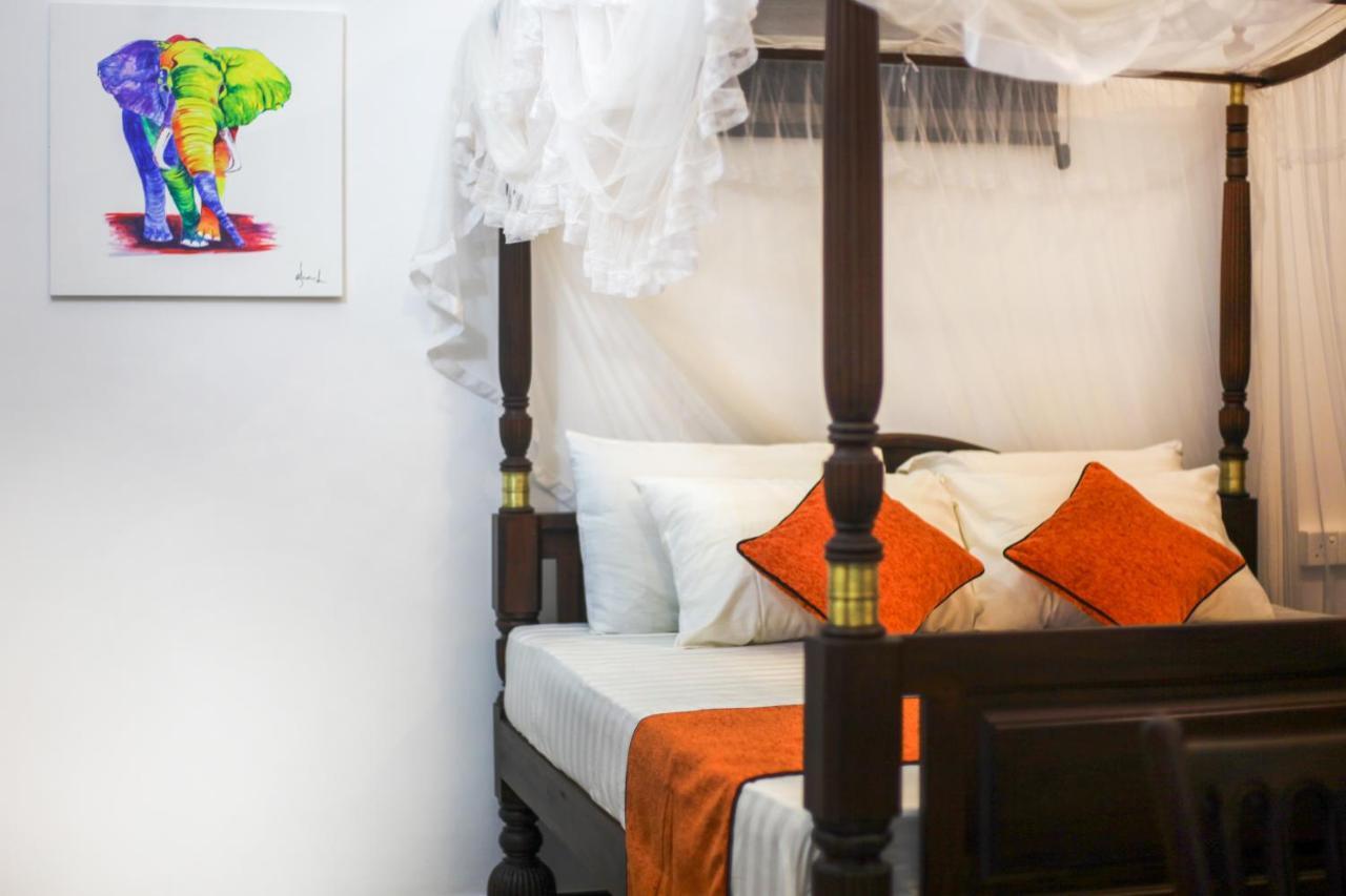 Mimoza Mirissa Bed & Breakfast ภายนอก รูปภาพ